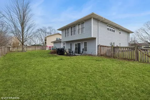 1285 Fairmont Rd, Hoffman Estates, IL 60169 photo 21