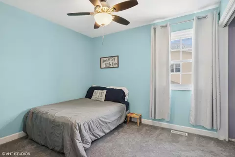 1285 Fairmont Rd, Hoffman Estates, IL 60169 photo 10