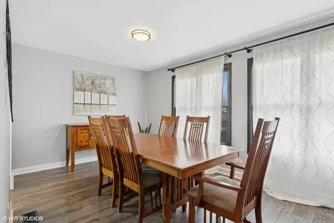 1285 Fairmont Rd, Hoffman Estates, IL 60169 photo 7