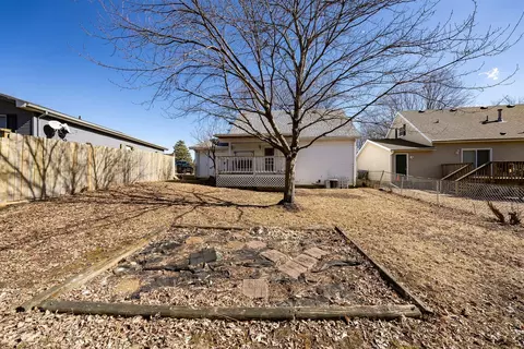 1536 N Hershey Rd, Bloomington, IL 61704 photo 4