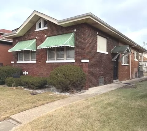 8023 S Blackstone Ave, Chicago, IL 60619