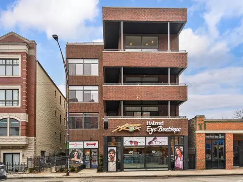 2852 N Halsted St #4N, Chicago, IL 60657