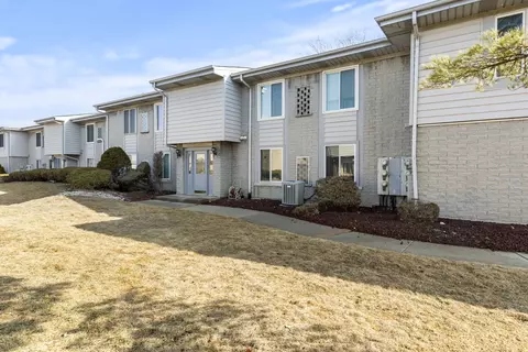 15829 Orlan Brook Dr #26, Orland Park, IL 60462