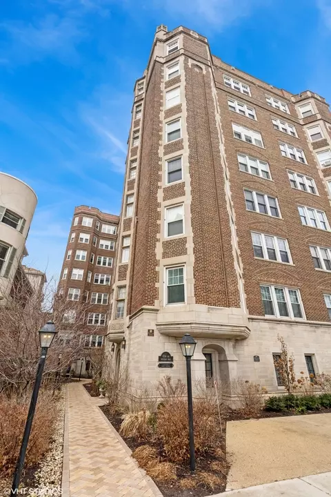 6334 N Sheridan Rd #1D, Chicago, IL 60660