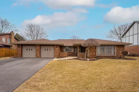 217 Natwick Ln, Schaumburg, IL 60193
