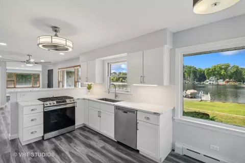 Kitchen - 811 N River Rd, Mchenry, IL 60051 photo 1 of 3