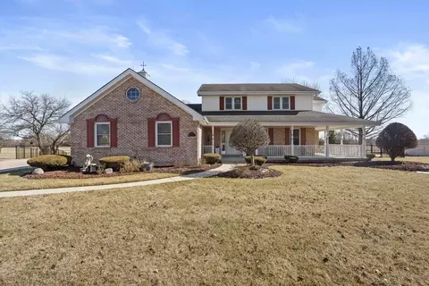 801 Donoho Ave, Beecher, IL 60401