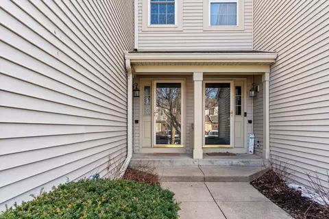 Other - 3 Shade Tree Ct #3, Algonquin, IL 60102 photo 1 of 7