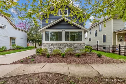 219 N Ellsworth St, Naperville, IL 60540