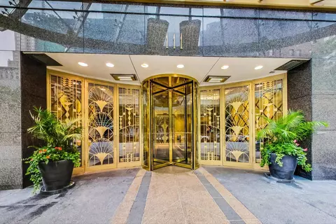 111 E Chestnut St #48A, Chicago, IL 60611 photo 2