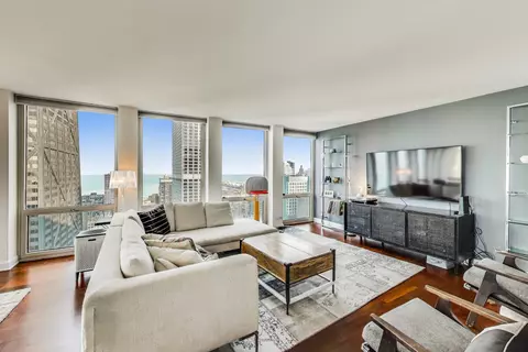 111 E Chestnut St #48A, Chicago, IL 60611 photo 9