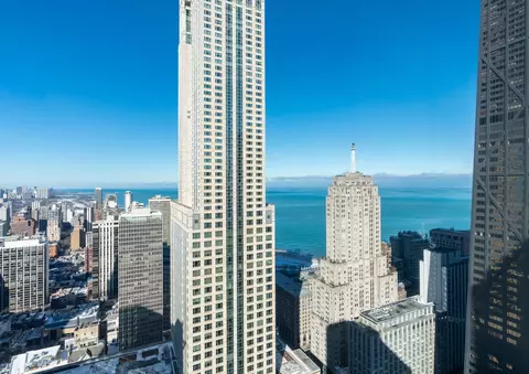 111 E Chestnut St #48A, Chicago, IL 60611 photo 25