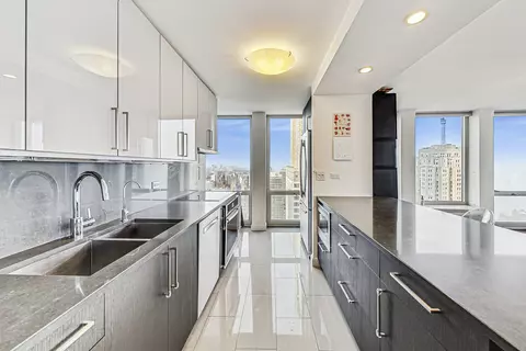 111 E Chestnut St #48A, Chicago, IL 60611 photo 16