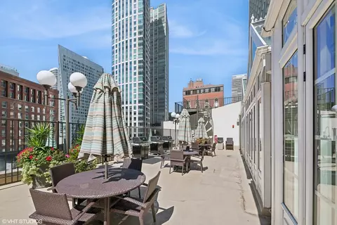 111 E Chestnut St #48A, Chicago, IL 60611 photo 42