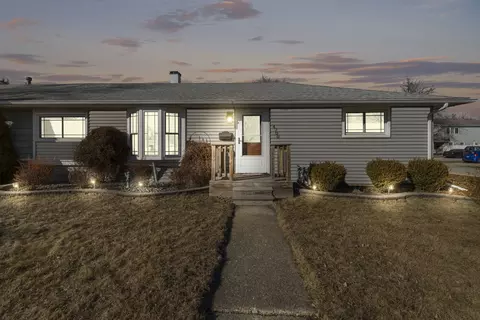 4700 W 88th Pl, Hometown, IL 60456