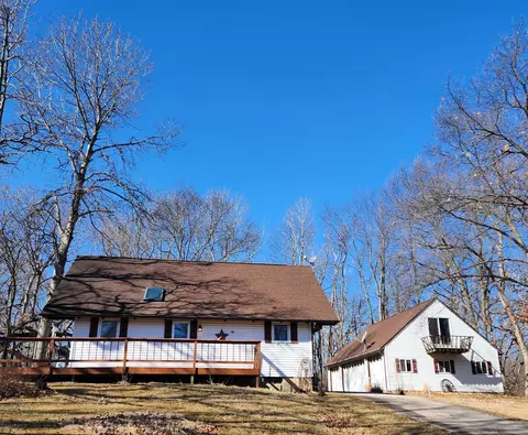 7 Cheyenne Ct, Putnam, IL 61560