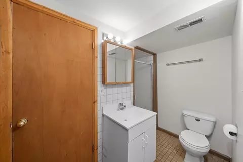 2044 Grovetown Dr, Bartlett, IL 60103 photo 17