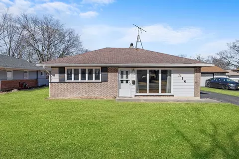 316 Seminole St, Park Forest, IL 60466