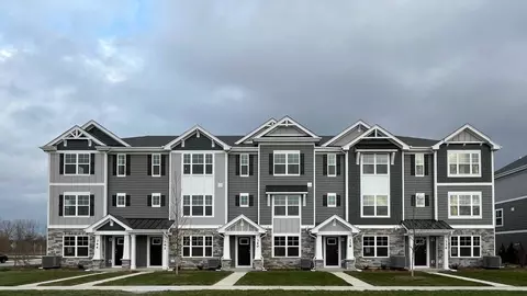 342 Basin Ct, Saint Charles, IL 60174