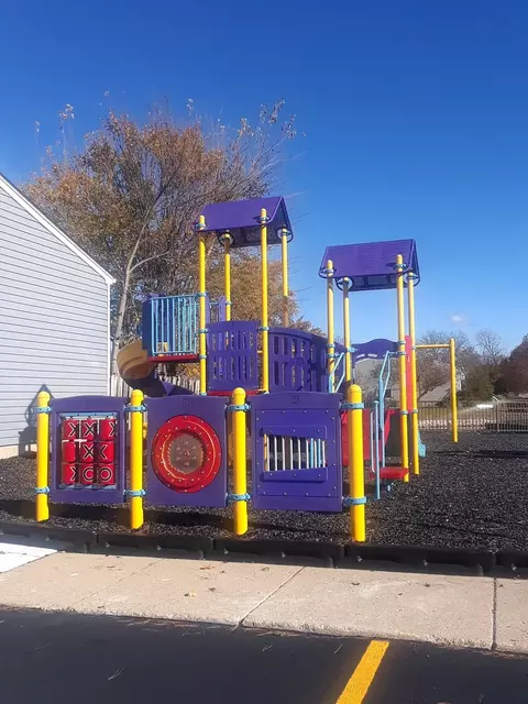 460 Maple Dr, Wheeling, IL 60090 photo 53