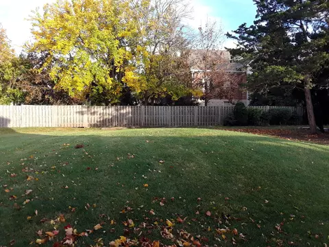 460 Maple Dr, Wheeling, IL 60090 photo 48