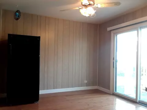 460 Maple Dr, Wheeling, IL 60090 photo 15