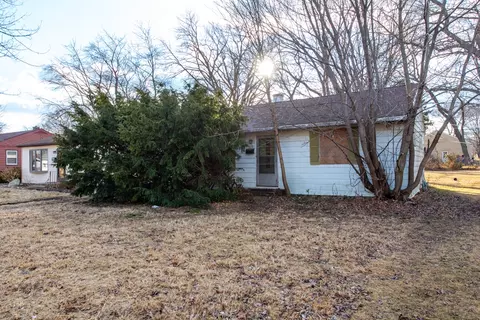 922 Landon Ave, Winthrop Harbor, IL 60096