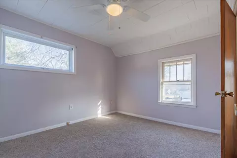 Bedroom - 302 S Linden St, Normal, IL 61761 photo 3 of 6