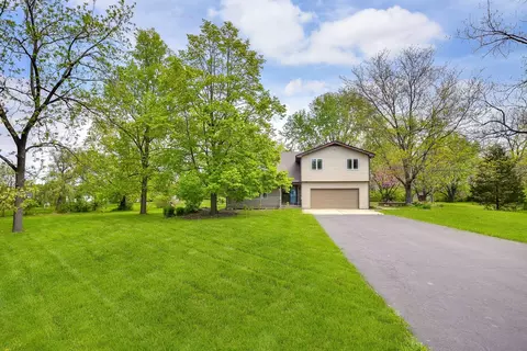 13 Gunflint Ct, Oswego, IL 60543