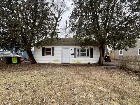 1332 Sunset Dr, Rantoul, IL 61866