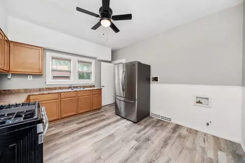 315 E 317 E 6th St, Lockport, IL 60441 photo 9