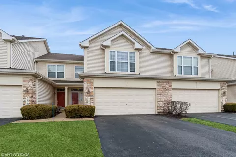2381 Georgetown Cir, Aurora, IL 60503