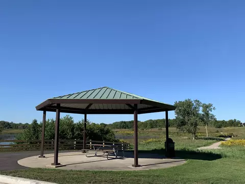 Exterior - 980 Eineke Blvd, Algonquin, IL 60102 photo 4 of 5