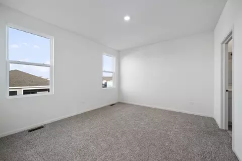 Bedroom - 980 Eineke Blvd, Algonquin, IL 60102 photo 2 of 2