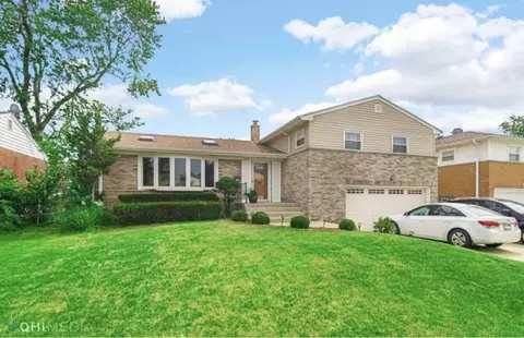 240 Silver Ln, Melrose Park, IL 60160