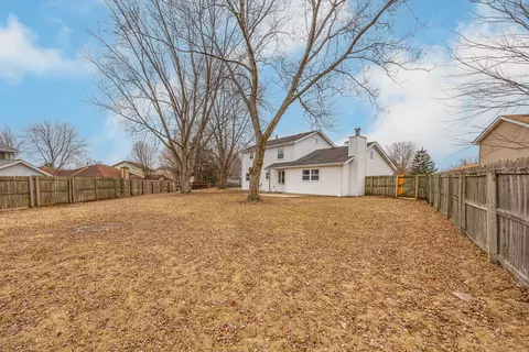 1060 Dover Ln, Aurora, IL 60504 photo 5