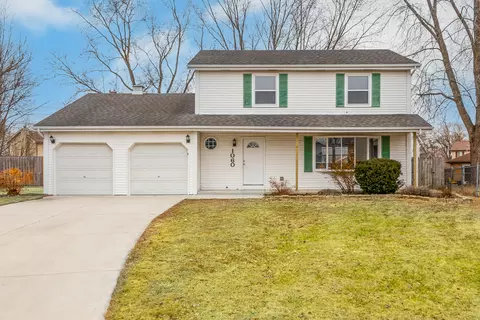 1060 Dover Ln, Aurora, IL 60504