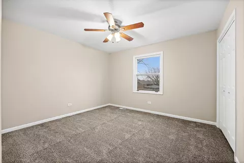 1060 Dover Ln, Aurora, IL 60504 photo 25