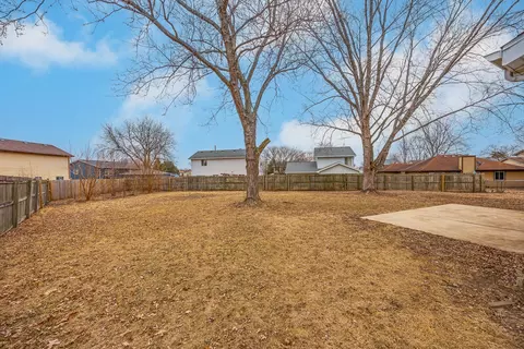 1060 Dover Ln, Aurora, IL 60504 photo 33