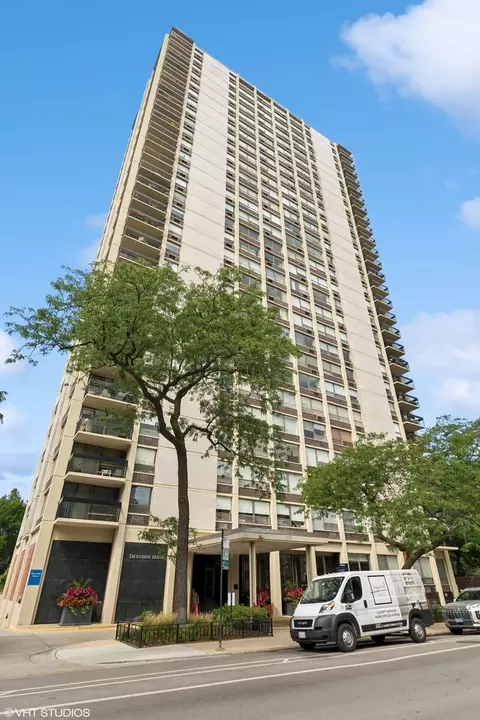 1355 N Sandburg Ter #1402D, Chicago, IL 60610