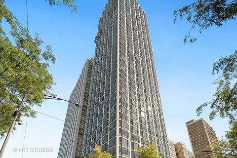 1555 N Astor St #27W, Chicago, IL 60610