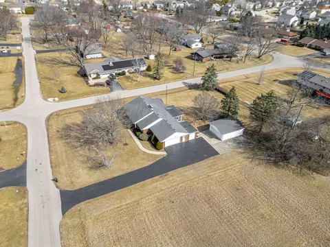 6263 Broadview Ave, Belvidere, IL 61008 photo 3