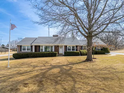 6263 Broadview Ave, Belvidere, IL 61008 photo 2