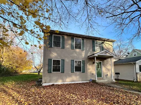 2915 Gideon Ave, Zion, IL 60099
