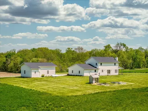 Exterior - 91141 Melugins, Compton, IL 61318 photo 15 of 15