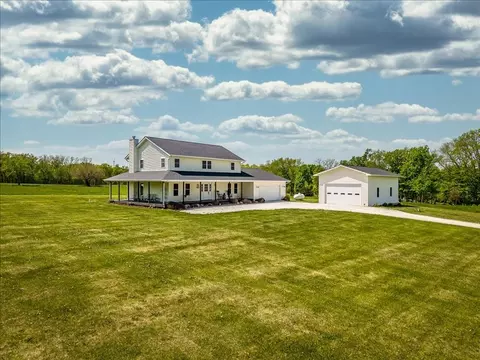 Exterior - 91141 Melugins, Compton, IL 61318 photo 2 of 15