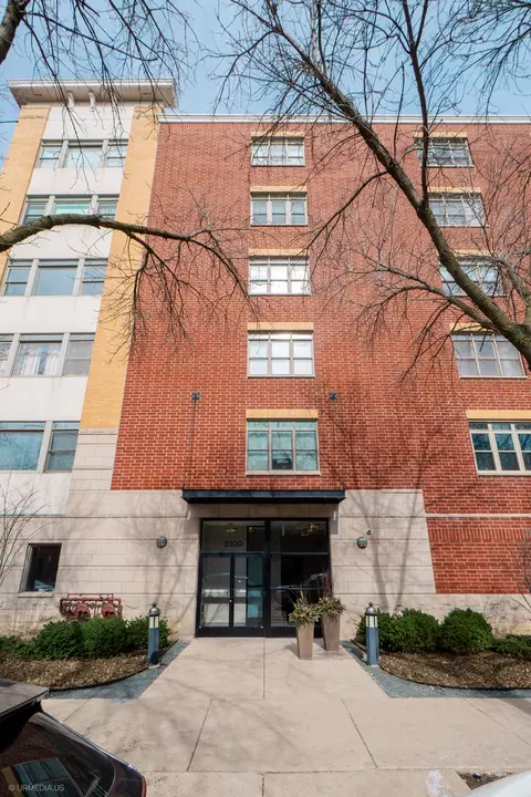 2330 W St Paul Ave #203, Chicago, IL 60647
