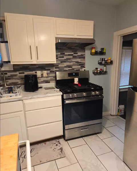 557 E 87th St, Chicago, IL 60619 photo 6