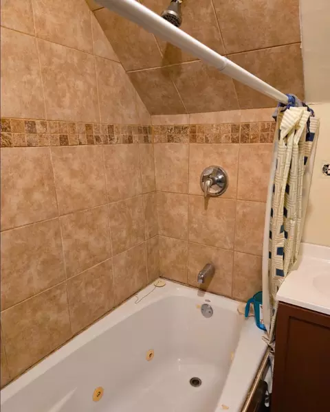 557 E 87th St, Chicago, IL 60619 photo 10