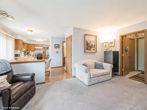 529 Adare Rd, Bartlett, IL 60103 photo 8